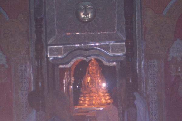032 und buddha's zahn